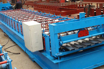 汽車廂板機(jī) 汽車廂板機(jī)